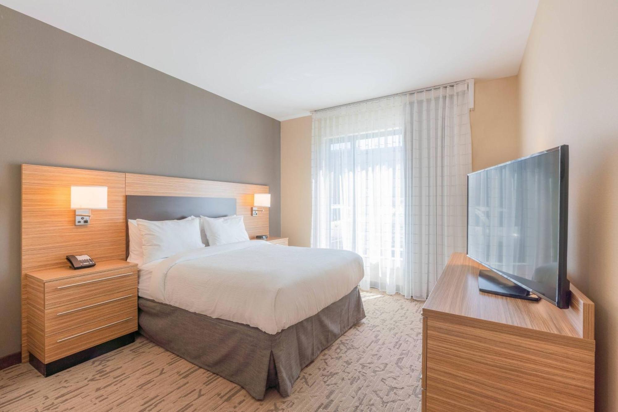 Towneplace Suites By Marriott Thousand Oaks Agoura Hills Exterior photo