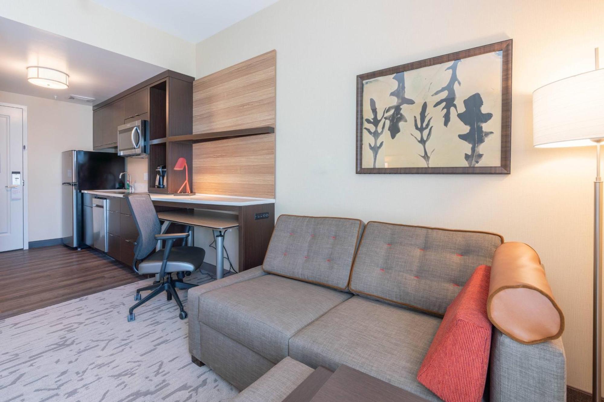 Towneplace Suites By Marriott Thousand Oaks Agoura Hills Exterior photo